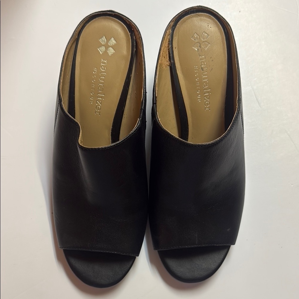 Naturalizer Cyprine Heeled sandals